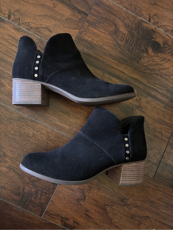 Koolaburra Shoes - Koolaburra Black Suede Ankle Booties with Stud Accents